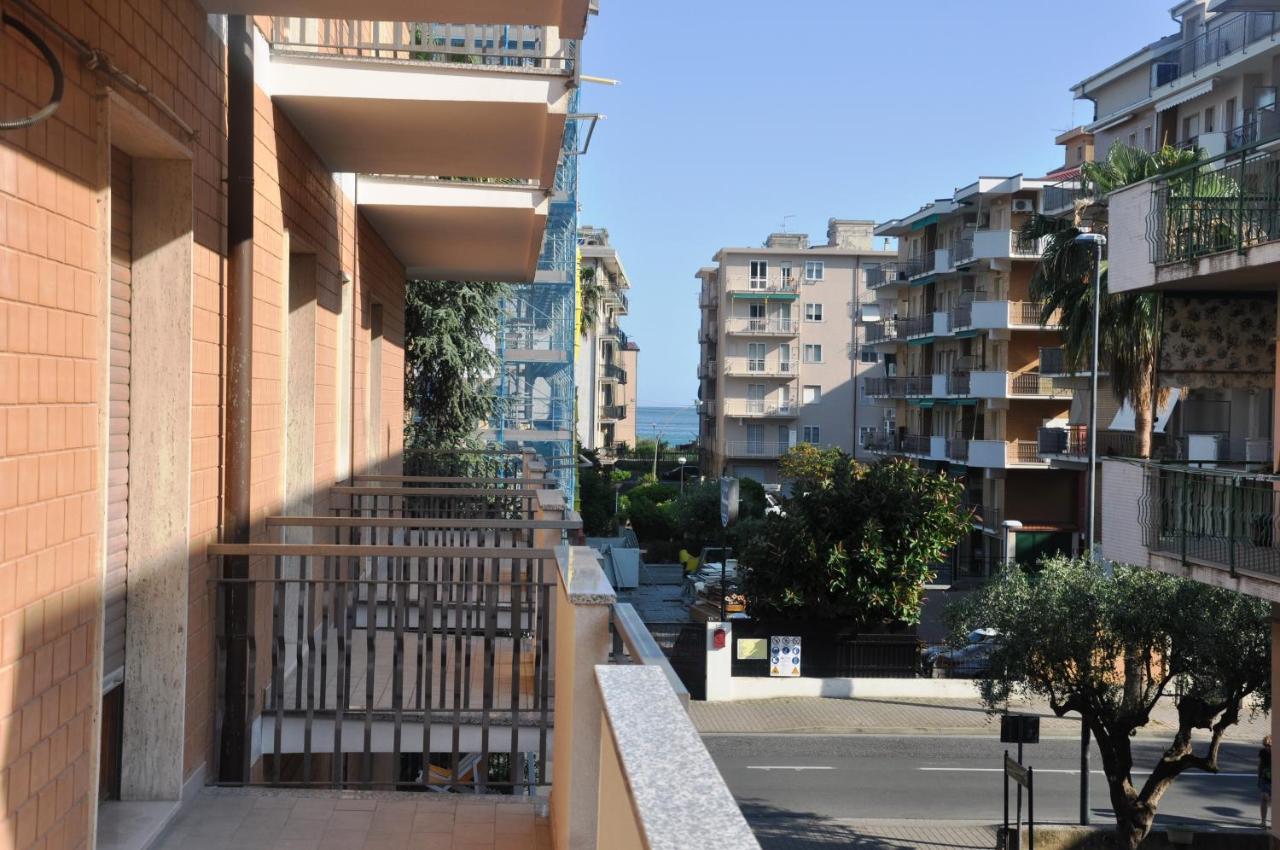 Viale Repubblica 307 6 Leilighet Pietra Ligure Eksteriør bilde